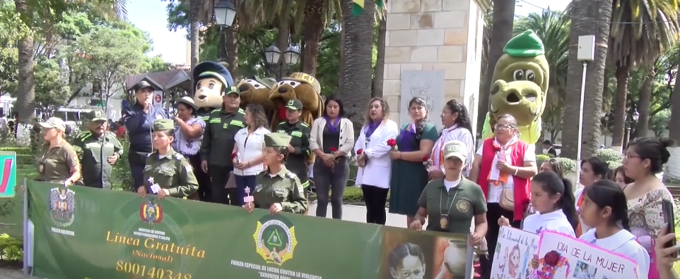 MARCHA: MUJERES E INSTITUCIONES EXIGEN EVITAR VIOLENCIA Y&nbsp;FEMINICIDIOS