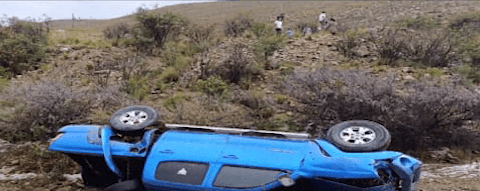 OCUPANTES DE VEHÍCULO FALLECEN TRAS EMBARRANCARSE 150&nbsp;METROS