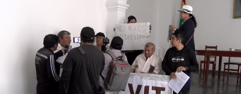 VÍAS BOLIVIA DEMANDA A DIRIGENTE POR PROMOVER RETIRO DE&nbsp;RETÉN