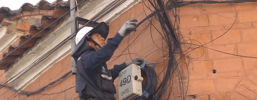 RETIRO DE CABLES EN DESUSO AVANZA; PERO SURGEN CUESTIONAMIENTOS