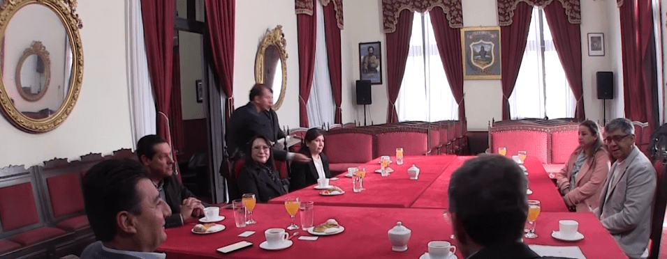 ALCALDE SUGIERE TRANSFORMAR EMPRENDEDORES EN MICROEMPRESARIOS