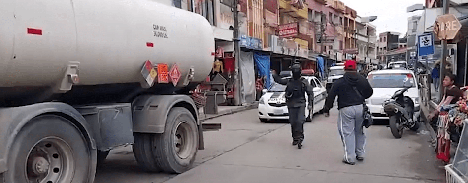 MIENTRAS ROBABAN MERCADERÍA DELINCUENTES FUERON&nbsp;APREHENDIDOS