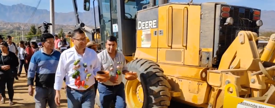 GOBERNACION ANUNCIA MANTENIMIENTO DE CAMINOS EN VARIAS&nbsp;COMUNIDADES