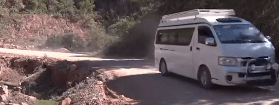 PRESIDENTE REINICIA ASFALTADO DE TRAMO ACHERAL-CHOERE EN EL&nbsp;CHACO