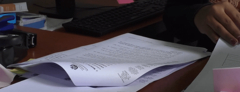 ESTAFAN A ABUELO CON 3.500 DÓLARES PARA COMPRAR DIAMANTES DE&nbsp;ÁFRICA