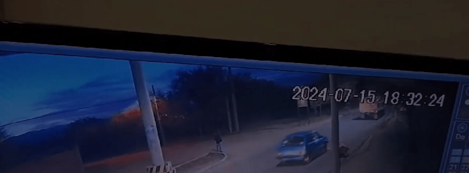 MOTOCICLISTA DE 14 AÑOS ES HOSPITALIZADO TRAS IMPACTAR CON UN&nbsp;TAXI