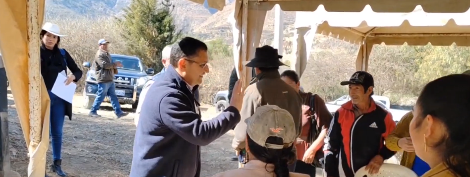 ENTREGA DE MAQUINARIA Y CENTRO DE SALUD EN&nbsp;PADCAYA