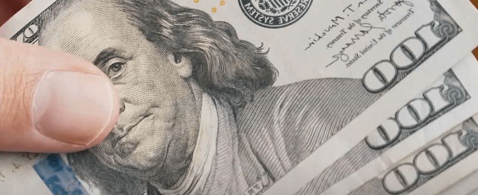 ANALISTA: MERCADO NEGRO DE DOLARES DEBE SER&nbsp;REGULADO