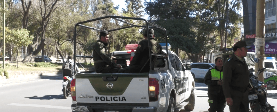 FUNCIONARIO DE LA FELCV DEBE RESPONDER POR CONDUCIR EBRIO VEHÍCULO&nbsp;OFICIAL