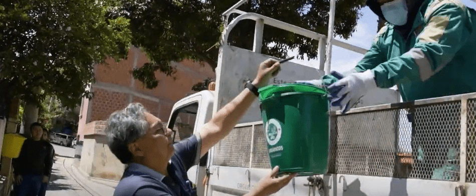 EMPRENDEDORES INICIAN NEGOCIOS CON MATERIAL&nbsp;RECICLABLE
