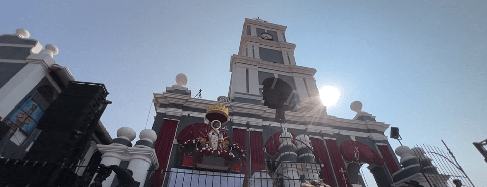 MILES DE PROMESANTES CHUNCHOS DESPIDEN AL SANTO&nbsp;PATRONO