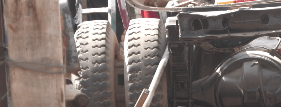 MECÁNICO MUERE APLASTADO POR BUS TRAS FALLA EN «GATA&nbsp;MECÁNICA»