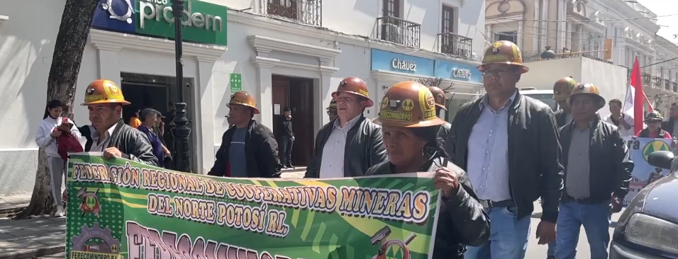 VICEMINISTRO IMPULSA REGALÍAS MINERAS PARA TARIJA CON 17&nbsp;COOPERATIVAS
