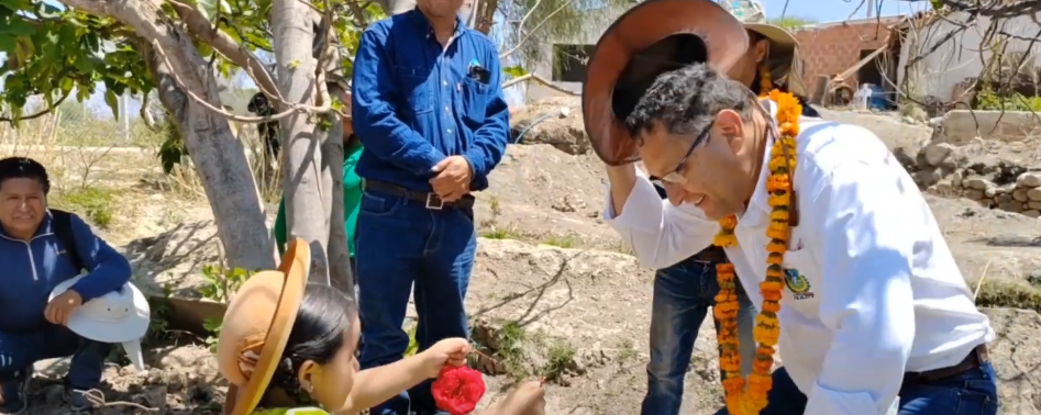 MONTES ENTREGÓ OBRAS EN CANALES DE RIEGO EN CERCADO Y&nbsp;URIOINDO