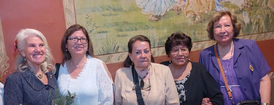 GLADIS TEJADA DE OLMOS RECIBE RECONOCIMIENTO POR SU LEGADO EN TRABAJO SOCIAL Y&nbsp;SOLIDARIO