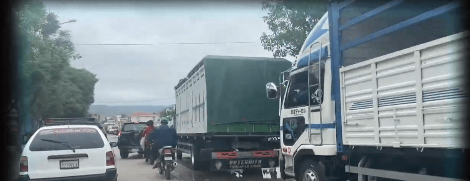 BLOQUEO EVISTA DE CISTERNAS DESABASTECE&nbsp;SURTIDORES