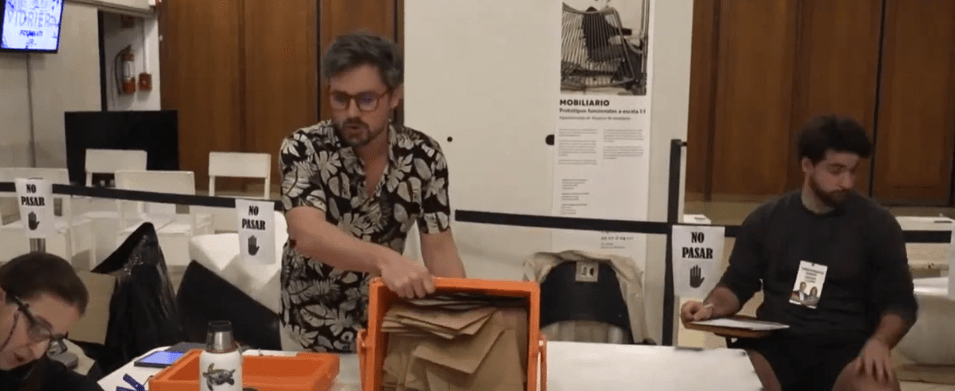 EN 2DA VUELTA IZQUIERDA Y DERECHA TIENEN SIMILARES&nbsp;OPCIONES