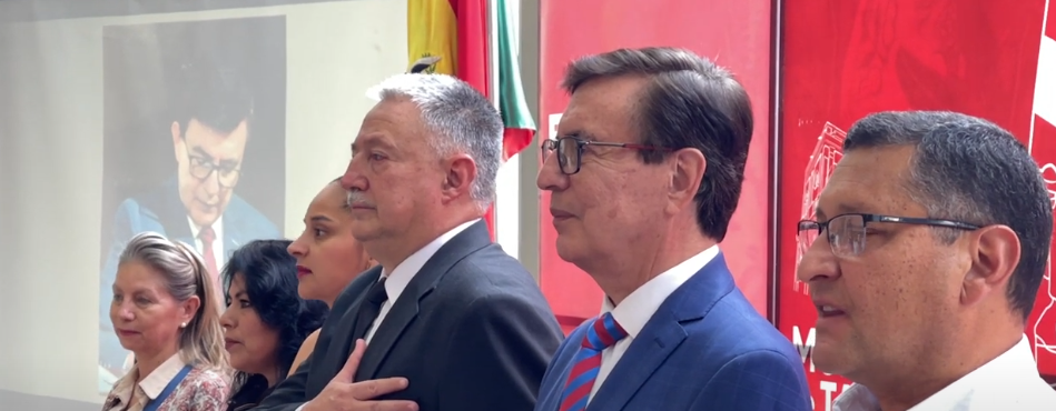 CONFIEREN PREMIO A PERIODISTA DANILO OLMOS POR MÉRITO&nbsp;PROFESIONAL