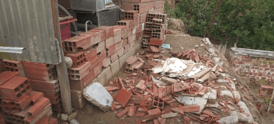BARRIO PRIMAVERA: FAMILIA LO PIERDE TODO POR INUNDACIONES Y&nbsp;ALUVIÓN