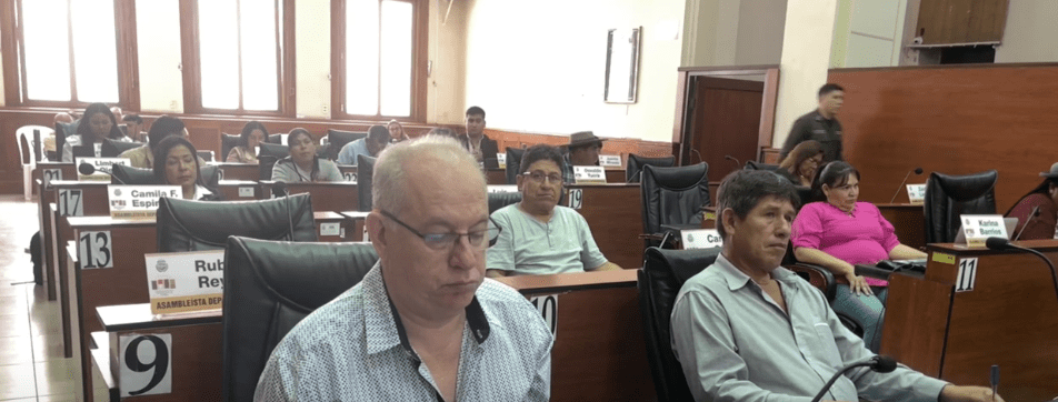 LEGISLATIVO DEBATIRÁ PROPUESTAS PARA REDUCIR EL NÚMERO DE&nbsp;ASAMBLEÍSTAS