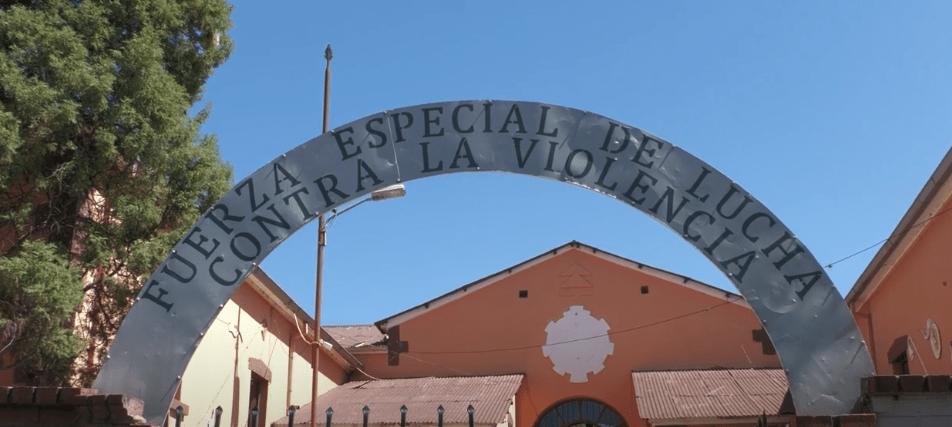 SUJETO ROCIÓ CON ALCOHOL A SU PAREJA PARA PRENDERLE&nbsp;FUEGO