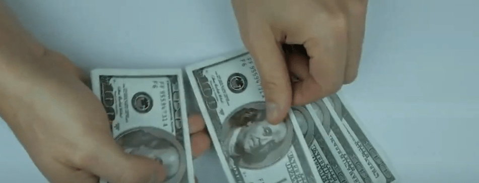 FALTA DE DÓLARES PROVOCA SUBIDA DEL DÓLAR EN MERCADO NEGRO A13&nbsp;BS.