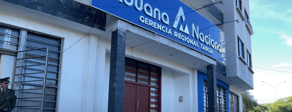 ADUANA ACLARA QUE SE RETIRARON DE OPERATIVO PARA IMPEDIR DAÑOS A&nbsp;VECINOS