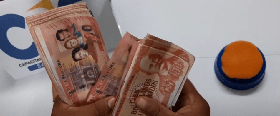 CRISIS: TRABAJADORES COMPRARAN ALIMENTOS CON&nbsp;AGUINALDO