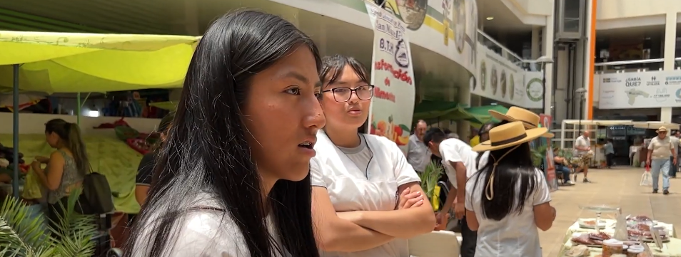 ACADEMIA DE MUJERES EMPRENDEDORAS RECIBE APOYO DE&nbsp;USA