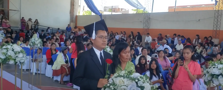 UNIVERSIDAD CATÓLICA APRUEBA BECA COMPLETA PARA BACHILLER DE 14&nbsp;AÑOS