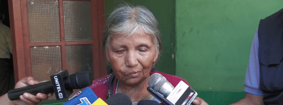 PAREJA DE ADULTOS MAYORES SON AGREDIDOS FÍSICAMENTE POR FALSOS&nbsp;POLICÍAS