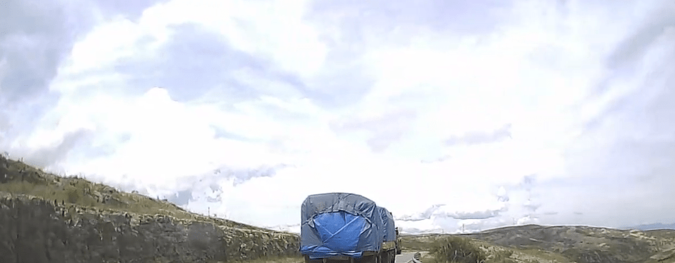 PELIGRO: FISURAS Y GRANDES BACHES PROLIFERAN EN ASFALTO A&nbsp;BERMEJO