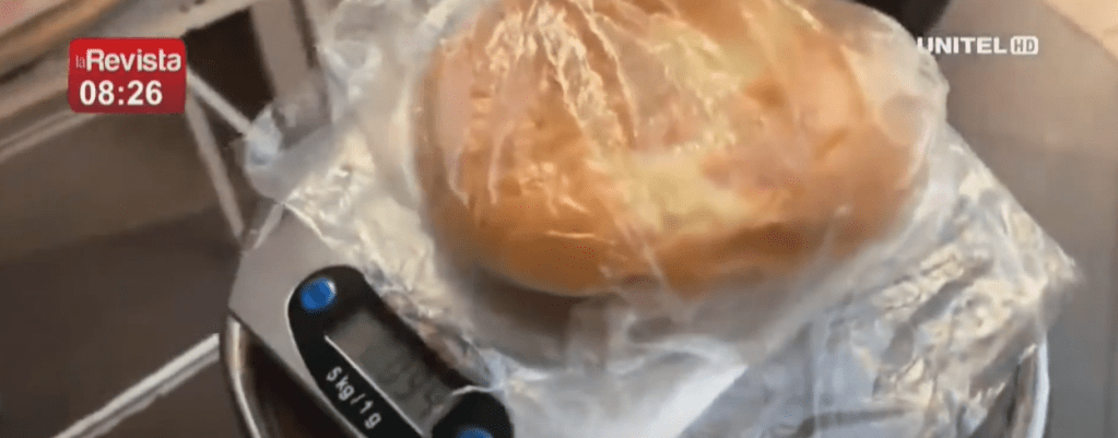 PARA EVITAR ENGAÑOS CON EL PESO DEL PAN PROPONEN SU VENTA POR&nbsp;KILO