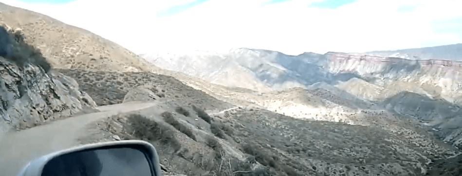 GOBIERNO CONFIRMA CONSTRUCCIÓN DE CARRETERA PADCAYA-VILLAZÓN