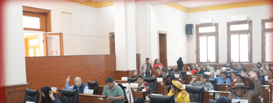 ALTOS SUELDOS DE ASAMBLEÍSTAS SON CRITICADOS POR NO BAJAR SUS&nbsp;SALARIOS