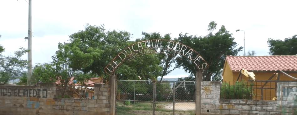 DENUNCIAN QUE COLEGIO DE OBRAJES EXIGE 30 BS. POR MES PARA&nbsp;ALMUERZO