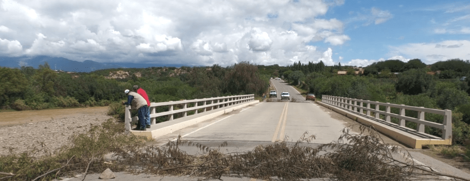 POR TEMOR A COLAPSO DE PUENTE COMUNARIOS DE SAN JACINTO EN&nbsp;EMERGENCIA