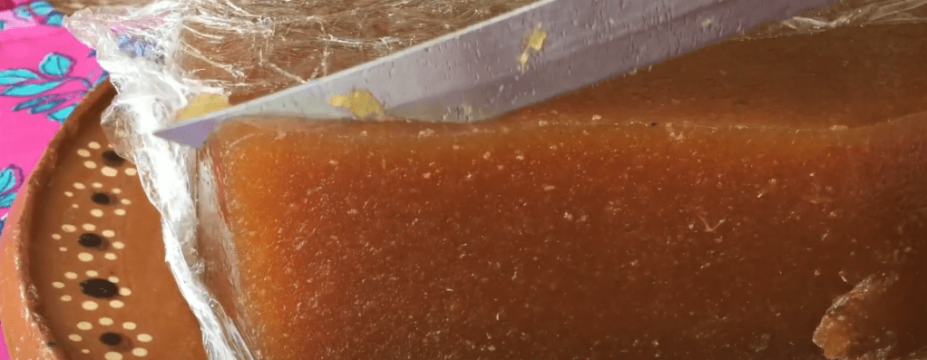 GOBIERNO ENTREGA MAQUINARIA PARA PROCESAR MEMBRILLO EN&nbsp;YUNCHARA