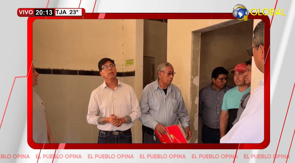 POBLACION RESPALDA A NUEVO GERENTE PARA REACTIVAR&nbsp;POLICLÍNICO