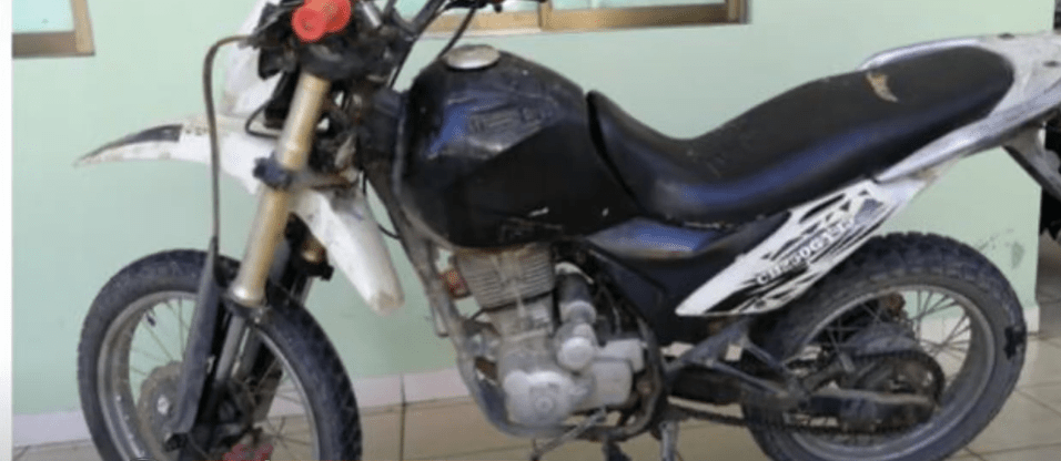 APREHENDEN A JOVEN DE 22 AÑOS POR ROBO DE UNA&nbsp;MOTOCICLETA