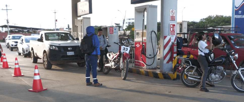 YPFB INCREMENTA VOLUMEN DE CARBURANTES PARA SU VENTA EN&nbsp;SURTIDORES