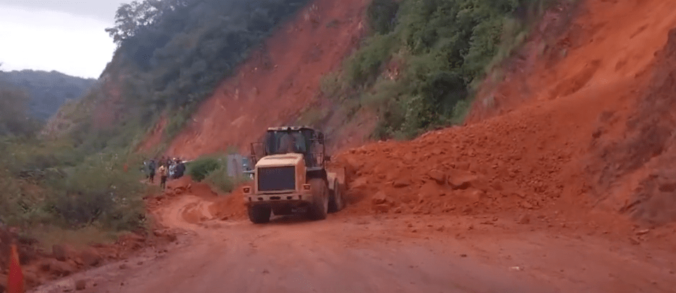 ABC DESPLAZA MAQUINARIA PARA REPARAR TRAMO A ENTRE&nbsp;RÍOS