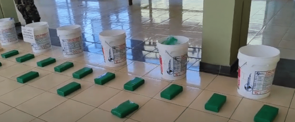 INCAUTAN 28 KILOS DE MARIGUANA CAMUFLADA EN BALDES DE&nbsp;PINTURA