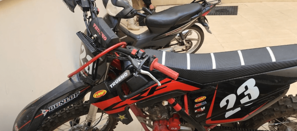 MOTOCICLISTA QUE CIRCULABA A GRAN VELOCIDAD ATROPELLÓ A UNA&nbsp;MENOR