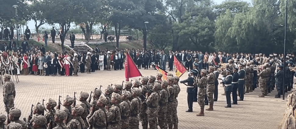 TARIJA CELEBRÓ SU EFEMÉRIDE CÍVICA EN MEDIO DE OBRAS Y&nbsp;ANUNCIOS