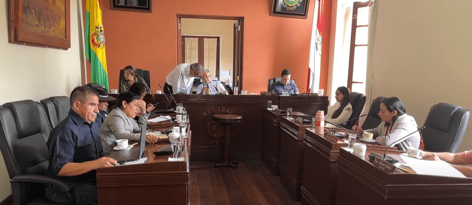 FERNANDO CASTELLANOS ES ELEGIDO PRESIDENTE DEL CONCEJO MUNICIPAL JUNTO A NUEVA&nbsp;DIRECTIVA